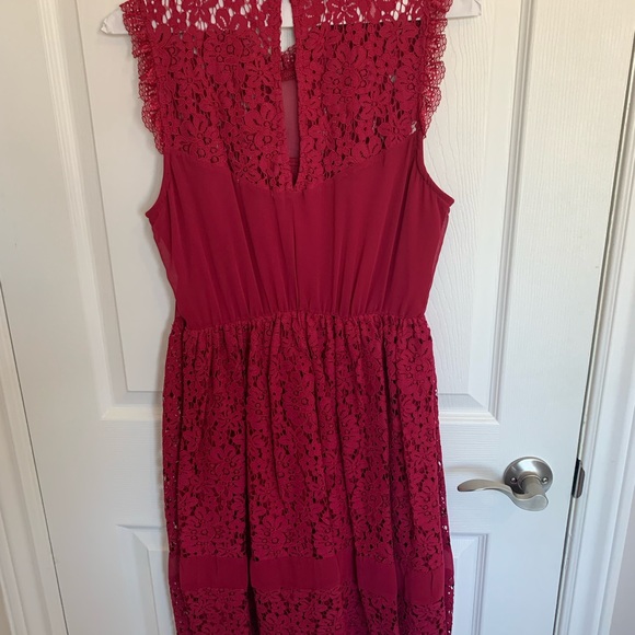 Dex red cocktail dress lace details size M medium - Picture 2 of 3